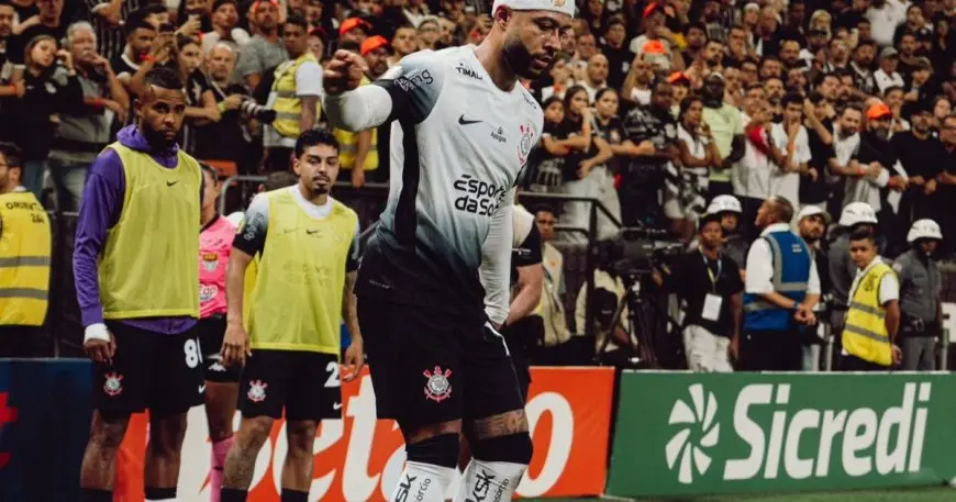 الاتحاد البرازيلي: البطاقة الصفراء عقوبة الوقوف على الكرة