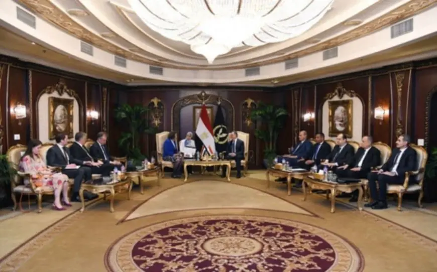 وزير الداخلية يناقش سبل التعاون مع وزيرة الهجرة واللجوء في مملكة هولندا