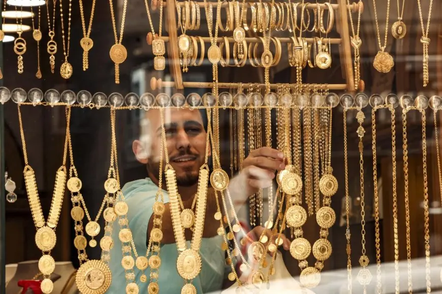 أسعار الذهب اليوم الجمعة.. تراجع كبير لـ عيار 21