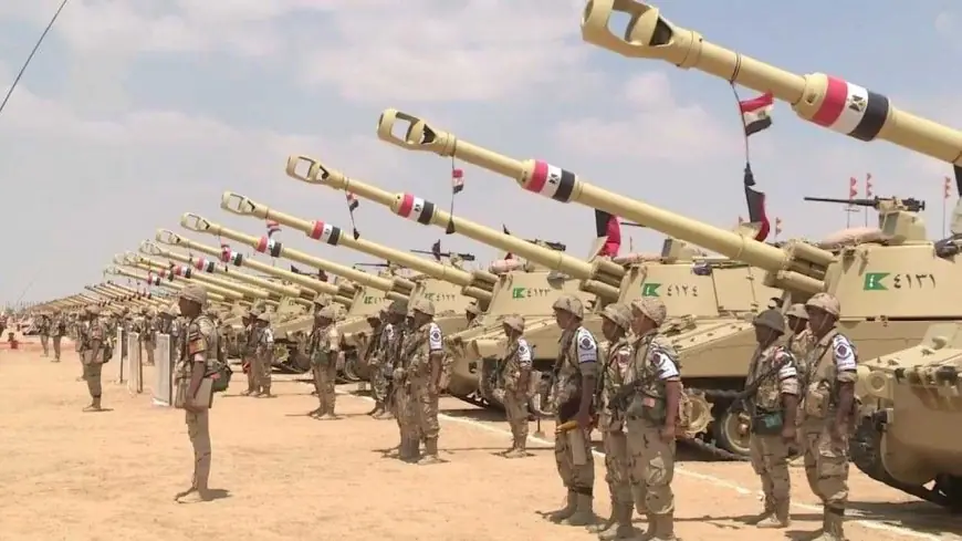 مصطفى بكري عن قصف إسرائيل لسوريا وفلسطين: مصر واقفة على رجلها بسبب جيشها
