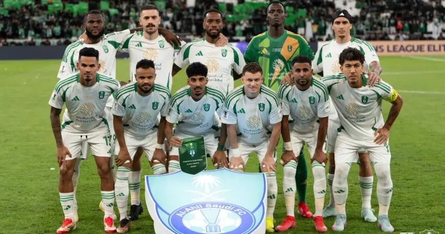 نجوم الأهلي في دائرة الضوء.. التتويج يجذب انتباه الإعلام العالمي