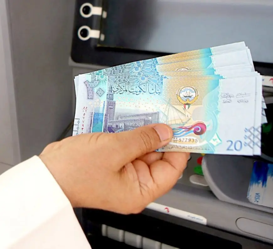 سعر صرف الدينار الكويتي اليوم الأحد.. كم وصل في البنوك ؟