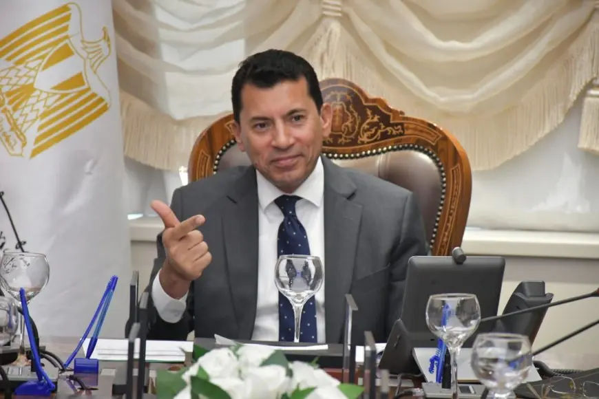 وزير الرياضة يُشيد بتنظيم البطولة الأفريقية للشطرنج ويعد بحضور حفل الختام