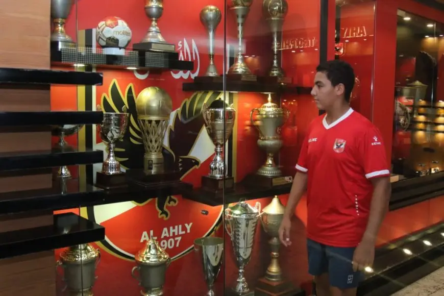 الاهلي يعلن عن التعاقد مع عمر قنديل لتدعيم فريق التنس