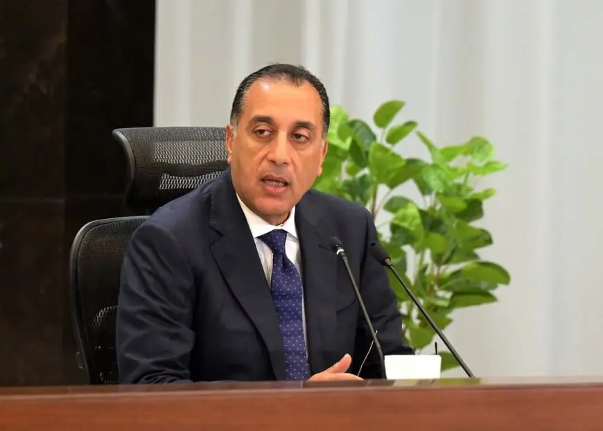 رئيس الوزراء يشهد توقيع اتفاقية لتجميع سيارة طرازات جيتور T1 و T2 محليًا باستثمارات 123 مليون دولار
