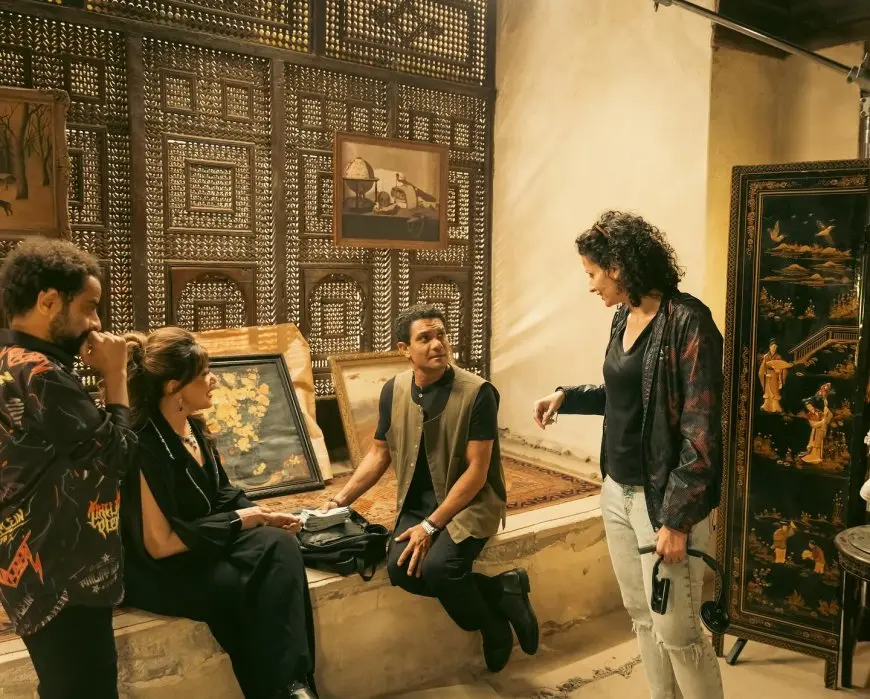 أكشن وغموض.. صور جديدة من كواليس تصوير فيلم إن غاب القط
