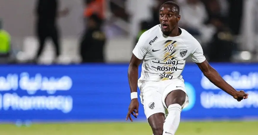 ديابي يتألق وبوشكان يتراجع في مواجهة الشباب والاتحاد