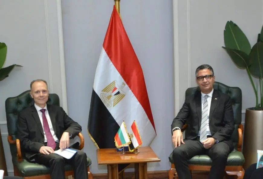 وزير التموين يبحث مع السفير البلغاري تعزيز التعاون التجاري وفتح آفاق جديدة للصناعات الغذائية
