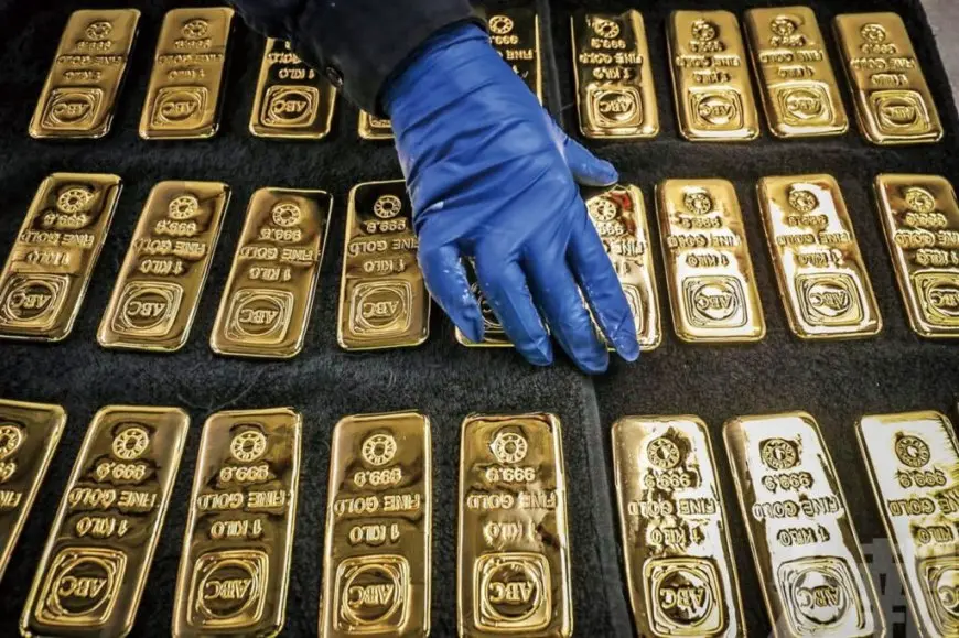 الذهب يرتفع إلى أعلى مستوى في أسبوعين.. ما مستقبل الأصفر ؟