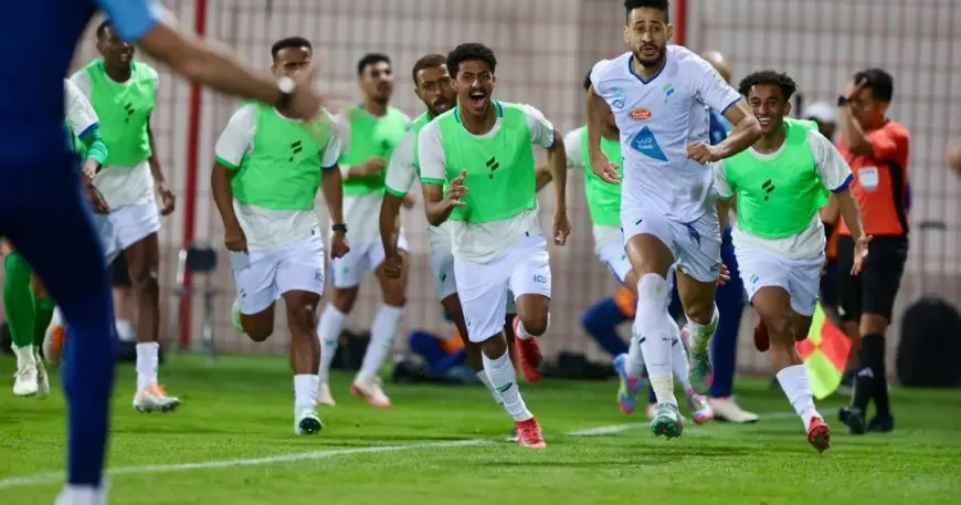 غوميز يصنع المعجزة.. الفتح يؤمن مكانه في الدوري السعودي