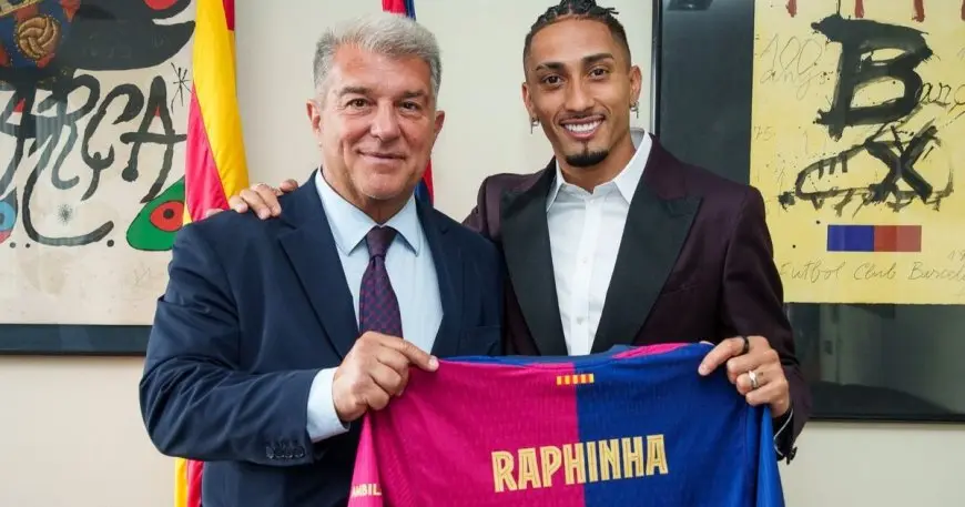 رافينيا بعد تمديد عقده: الآن أنا أب وقائد في برشلونة