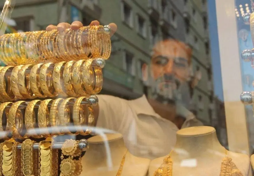 أسعار الذهب اليوم الجمعة.. تراجع لـ عيار 21 في مصر