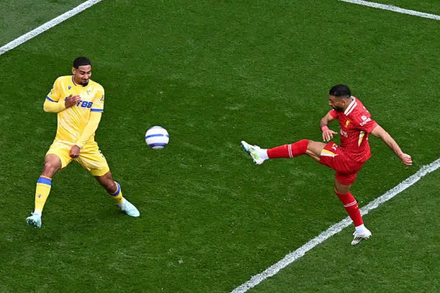 صلاح يقود ليفربول لتعادل ثمين أمام كريسنال بالاس في ليلة التتويج بالدوري الإنجليزي