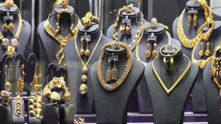 سعر الذهب الآن في محلات الصاغة.. عيار 18 بـ 3955 جنيها